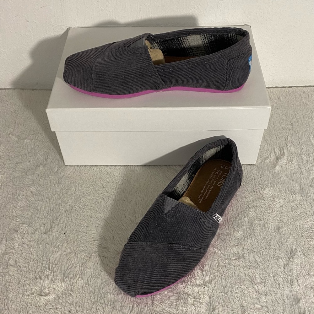 Toms Classic Grey Pop Corduroy Flats Women’s Size 5
